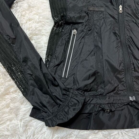 Lululemon Windbreaker Jacket Size 6 Mesh Back Black Full Zip Jogger Track - Picture 3 of 13